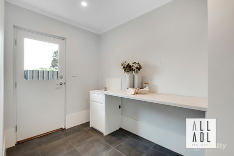 Property photo of 1 Auriel Way Valley View SA 5093