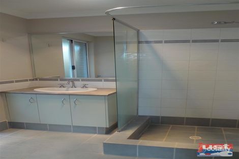 Property photo of 8 Coopworth Link Eaton WA 6232