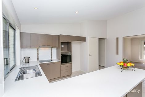 Property photo of 20 Faraday Crescent Pacific Pines QLD 4211