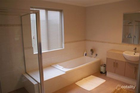 Property photo of 48 Honeysuckle Boulevard Woorree WA 6530
