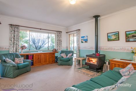 Property photo of 2 Weir Road Baskerville WA 6056