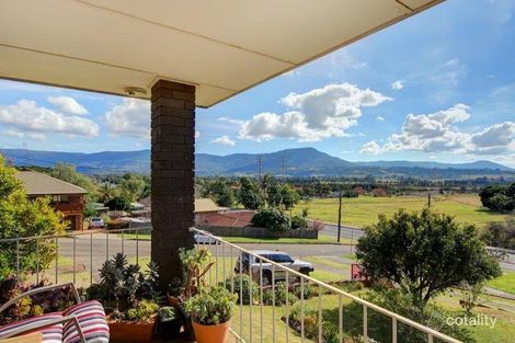 Property photo of 2/5 Brolga Street Kanahooka NSW 2530