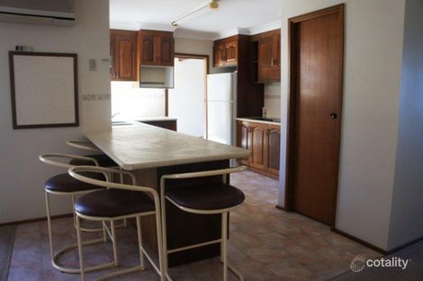 Property photo of 43 Oxley Avenue Kiama Downs NSW 2533