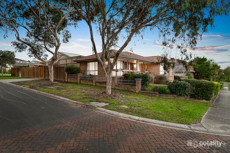 Property photo of 9 Holder Place Berwick VIC 3806