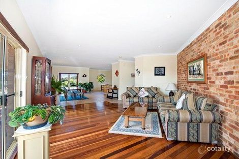 Property photo of 71 Silky Oak Drive Caves Beach NSW 2281