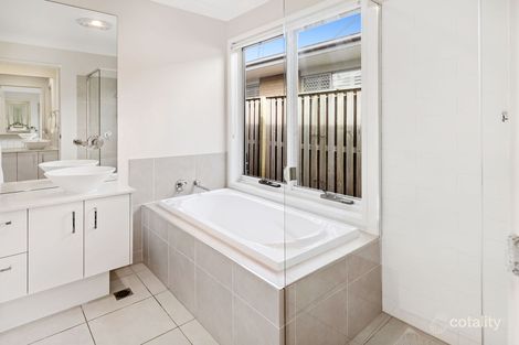 Property photo of 6 Bulgari Crescent Hope Island QLD 4212