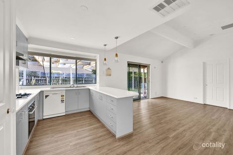 4 James Mcfarlane Wynd, Skye, VIC 3977