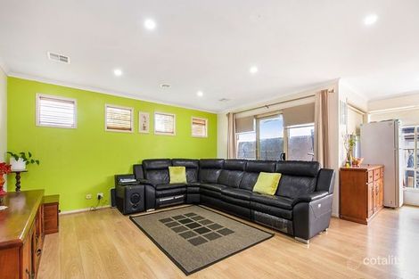 Property photo of 9 Parkvista Place Berwick VIC 3806