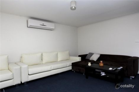 Property photo of 8 Clematis Crescent Manor Lakes VIC 3024