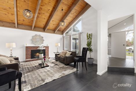 Property photo of 30 Arthur Phillip Way Mill Park VIC 3082
