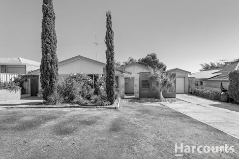 2 Barkley Pl, Halls Head, WA 6210