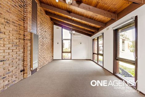 Property photo of 3/11-13 Pasley Street Sunbury VIC 3429