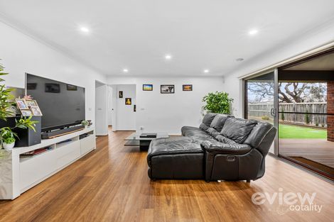 Property photo of 13 Swiss Way Manor Lakes VIC 3024