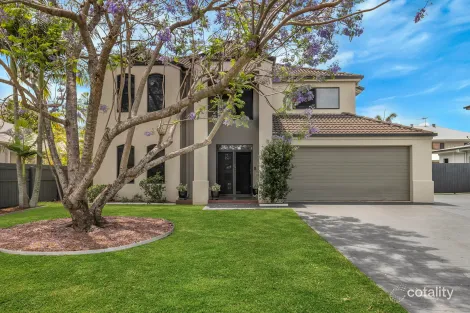 Property photo of 18 Barcoo Crescent Sinnamon Park QLD 4073