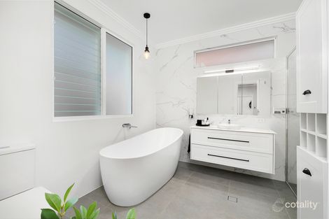 Property photo of 93 Empire Bay Drive Daleys Point NSW 2257