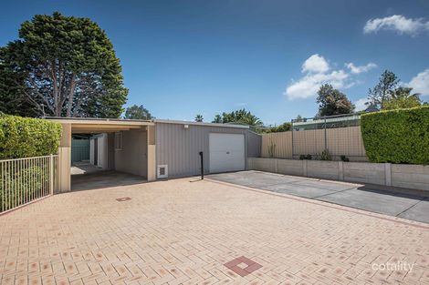 Property photo of 17 Hollingsworth Avenue Koondoola WA 6064