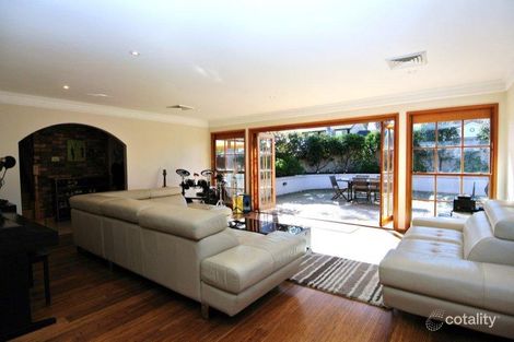 Property photo of 18 Camira Close Belrose NSW 2085