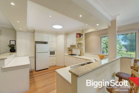 Property photo of 37 Alvie Road Mount Waverley VIC 3149