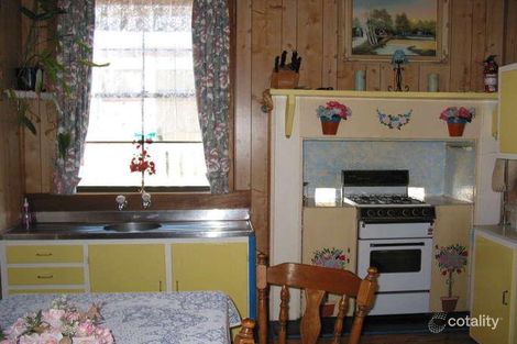 Property photo of 16 Thomas Drive Mount Burr SA 5279