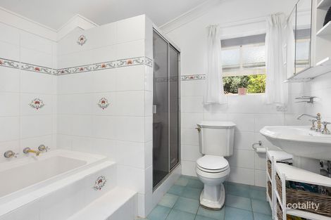 Property photo of 36 Sylvan Ridge Drive Illawong NSW 2234