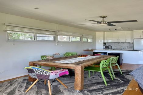 Property photo of 203 Esplanade Redland Bay QLD 4165