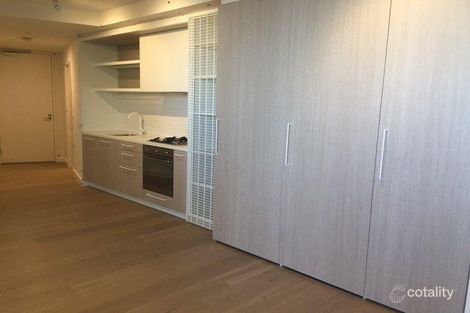 204/36 Collins St, Essendon, VIC 3040