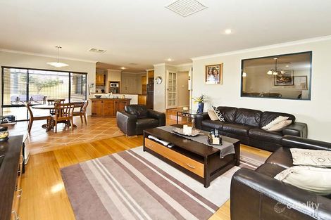Property photo of 39 Cupello Drive Swan View WA 6056