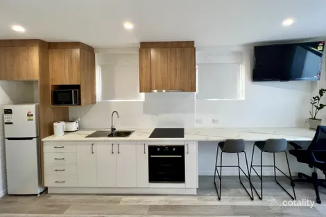 27 Marland St, Kenmore, QLD 4069