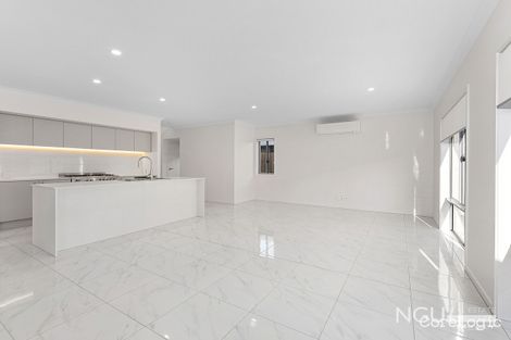 Property photo of 12 Shearer Court Ripley QLD 4306