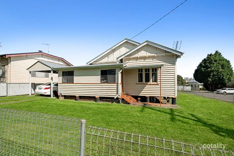 8 Moffatt St, North Toowoomba, QLD 4350