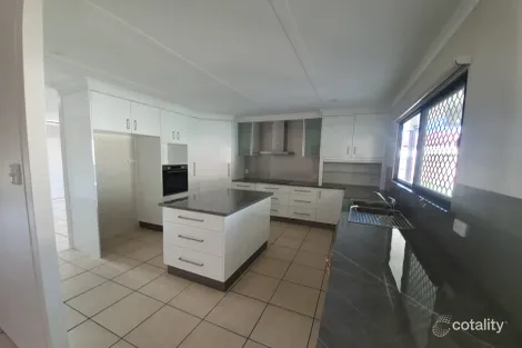 Property photo of 16 Searle Court Ayr QLD 4807