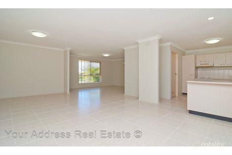 12 Stringybark St, Regents Park, QLD 4118