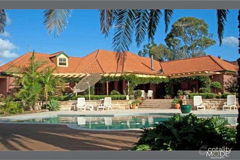 Property photo of 32 Sermelfi Drive Glenorie NSW 2157