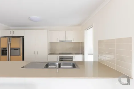 Property photo of 32 Caspian Circuit Mountain Creek QLD 4557