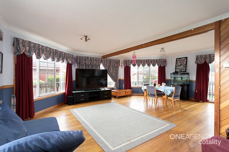 Property photo of 9 Holmes Place Park Grove TAS 7320