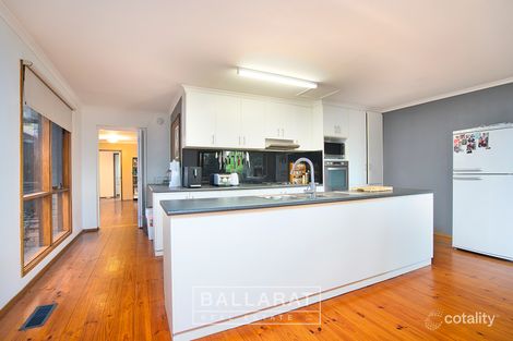Property photo of 5 Grosvenor Court Alfredton VIC 3350