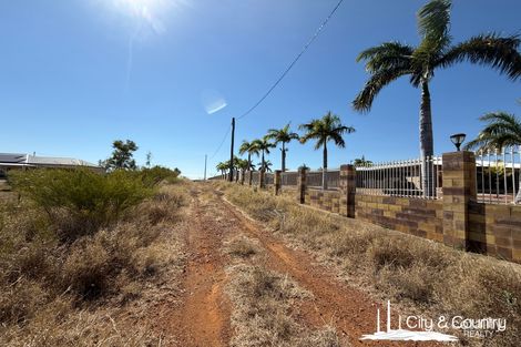 Property photo of 4 Eliana Boulevard Breakaway QLD 4825