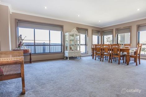 Property photo of 48 Mareeba Way Craigieburn VIC 3064