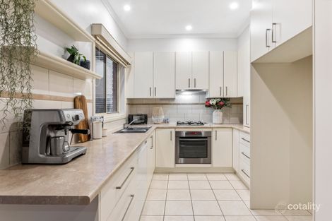 Property photo of 2 Tuncurry Court Ferntree Gully VIC 3156