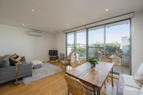 Property photo of 401/13 Wellington Street St Kilda VIC 3182