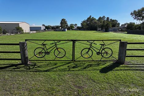 4 Centenary Rd, Clifton, QLD 4361