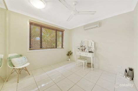 Property photo of 11 Gardenia Crescent Kin Kora QLD 4680