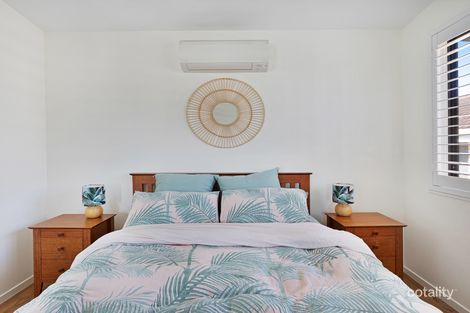 Property photo of 1/13 Twenty Third Avenue Palm Beach QLD 4221