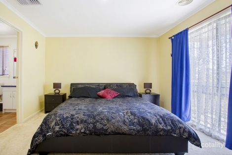 Property photo of 5 Trumper Crescent Sunbury VIC 3429