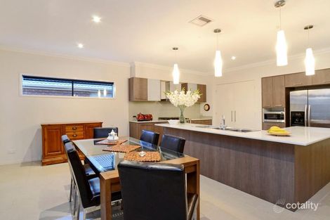 Property photo of 23 Grandview Crescent Hillside VIC 3037