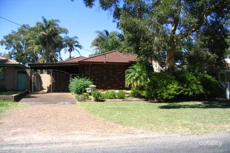 74 Mackenzie Ave, Woy Woy, NSW 2256