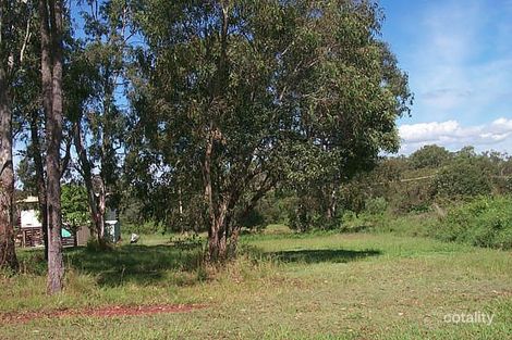 8 Cooee Cres, Macleay Island, QLD 4184