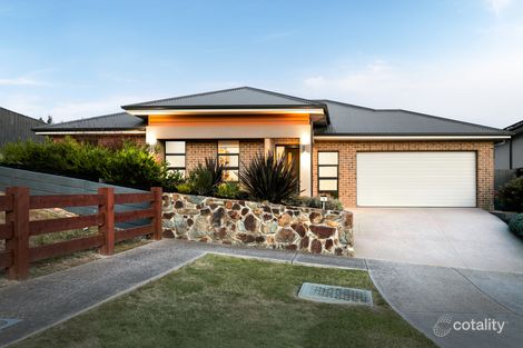 16 Valentine Cres, Officer, VIC 3809