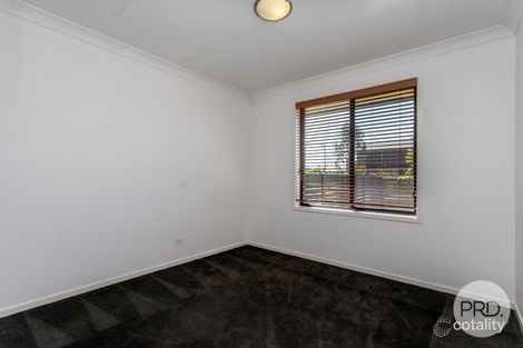 Property photo of 25 Illoura Way Jordan Springs NSW 2747