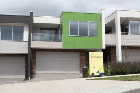 Property photo of 26 Aramon Way Berwick VIC 3806